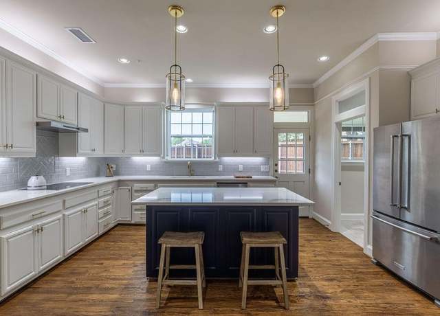 Property at 1401 Chesapeake Dr, Plano, TX 75093, 4 beds, 2.5 baths