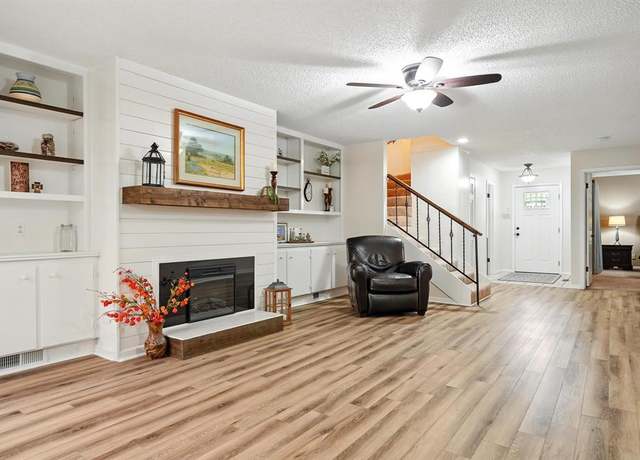 Property at 2814 Barrow St, Abilene, TX 79605, 3 beds, 2.5 baths