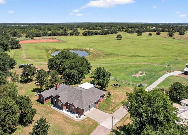 Property at 482 Center Hill Rd, Gainesville, TX 76240, 3 beds, 2 baths