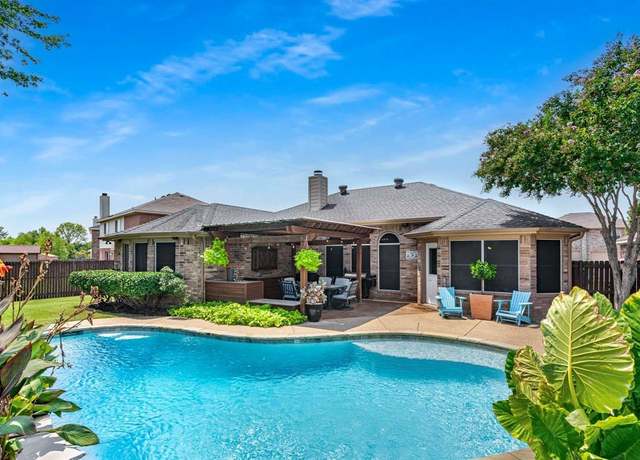 Property at 909 Bayshore Dr, Mansfield, TX 76063, 4 beds, 2 baths