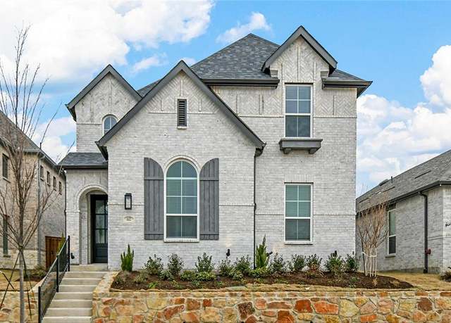 Property at 1632 Victoria Pl, Celina, TX 75009, 5 beds, 3 baths