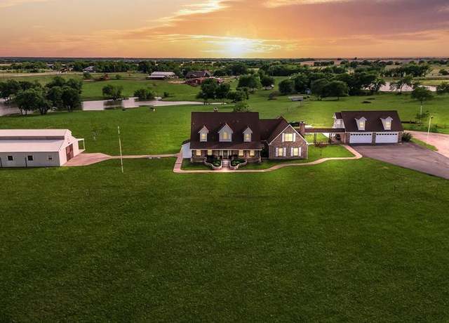 Property at 5575 W Highway 175, Kaufman, TX 75142, 4 beds, 3.5 baths