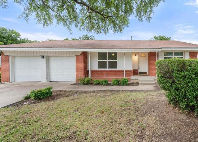 Property at 2250 Capri Dr, Fort Worth, TX 76114, 3 beds, 2 baths