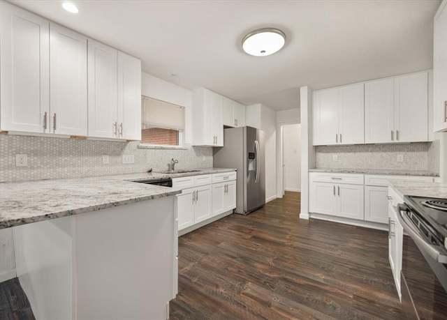 Property at 2250 Capri Dr, Fort Worth, TX 76114, 3 beds, 2 baths