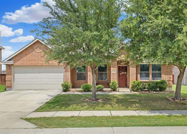 Property at 5640 Lincolnwood Dr, Prosper, TX 75078, 4 beds, 2 baths