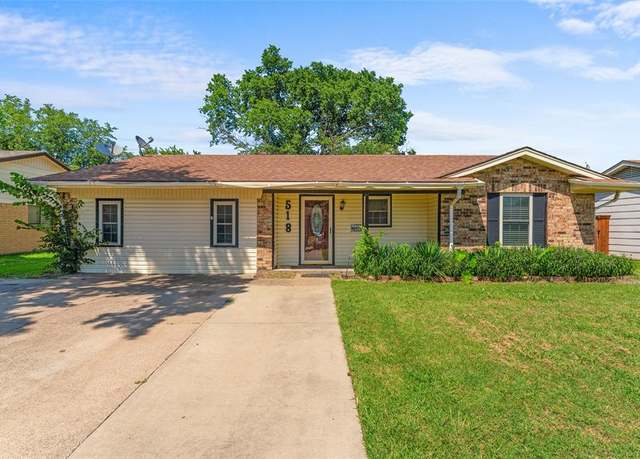 Property at 518 Southlake Dr, Forney, TX 75126, 3 beds, 1.5 baths
