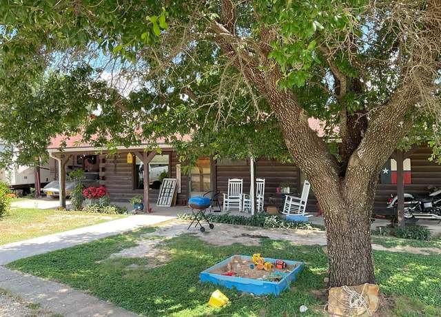 Property at 3365 Crook Ct, Granbury, TX 76049, 3 beds, 2 baths