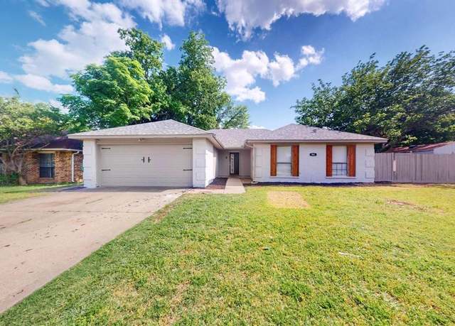 Property at 901 Larue Dr, Cedar Hill, TX 75104, 3 beds, 2 baths