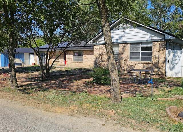 Property at 420 Lawson Ln, Pilot Point, TX 76258, 4 beds, 3 baths