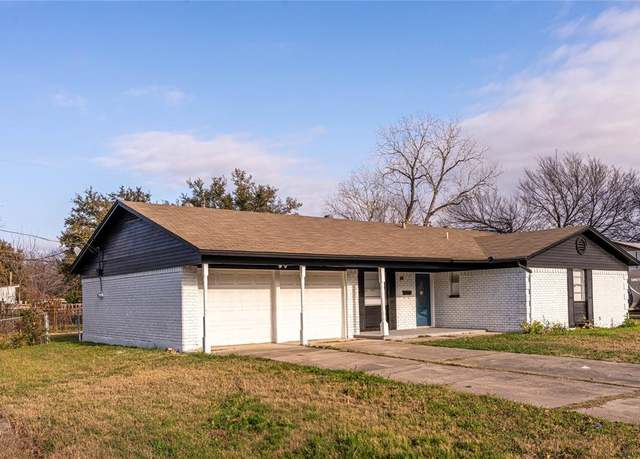 Property at 6413 Embassy Dr, Forest Hill, TX 76119, 3 beds, 2 baths