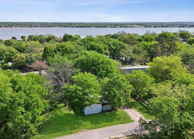 Property at 3719 Hedge Row St, Granbury, TX 76048, 2 beds, 2 baths