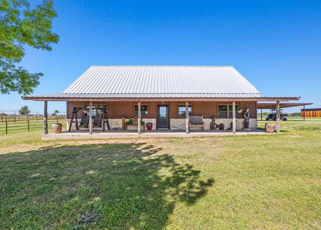 Property at 1108 County Road 4360, Decatur, TX 76234, 4 beds, 3.5 baths