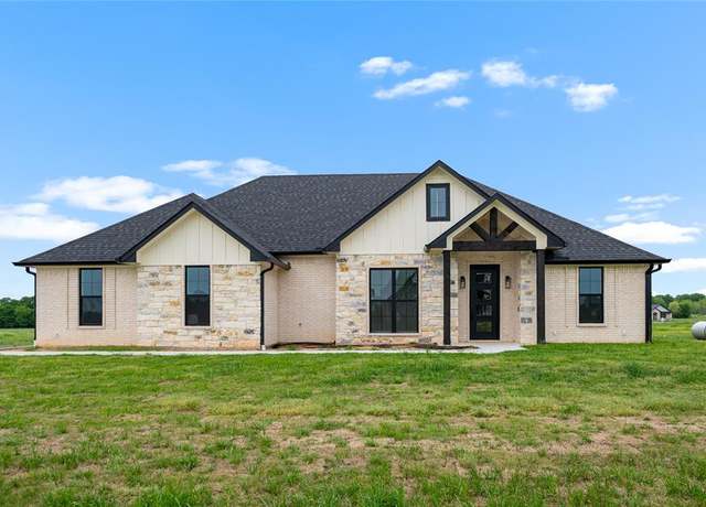 Property at 370 Private Road 5440, Point, TX 75472, 4 beds, 2 baths