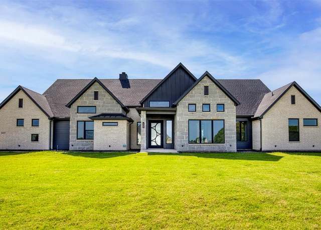 Property at 1407 Deerfield Dr, Wills Point, TX 75169, 4 beds, 3.5 baths