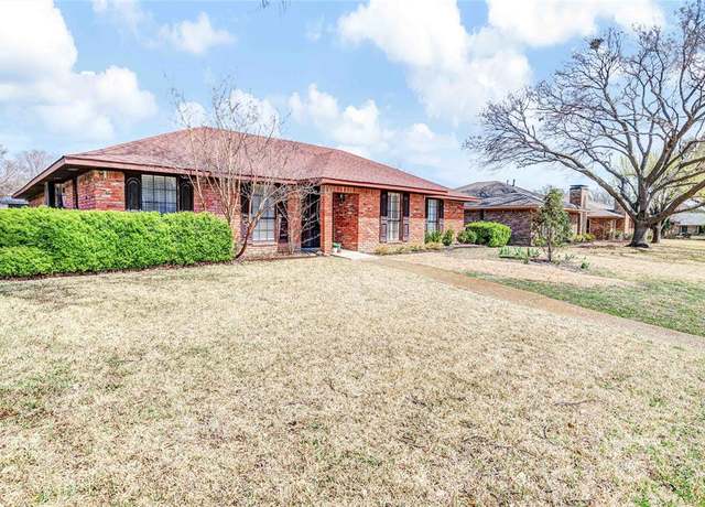 Property at 4113 Early Morn Dr, Plano, TX 75093, 3 beds, 2 baths
