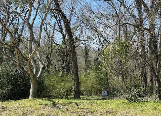 Property at 8329 Paluxy Dr, Tyler, TX 75703