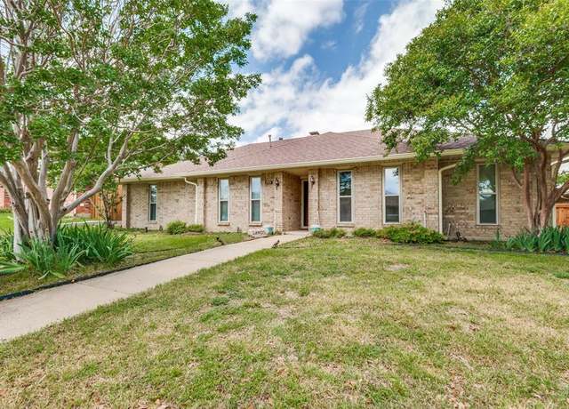 Property at 1513 Silverleaf Dr, Carrollton, TX 75007, 3 beds, 2 baths