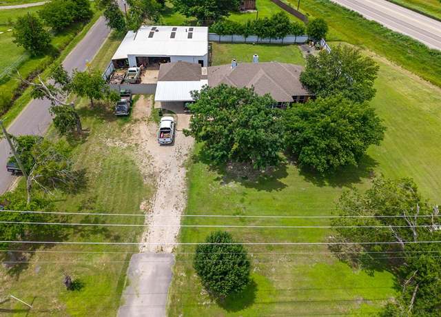 Property at 601 Houston School Rd, Red Oak, TX 75154, 3 beds, 2 baths