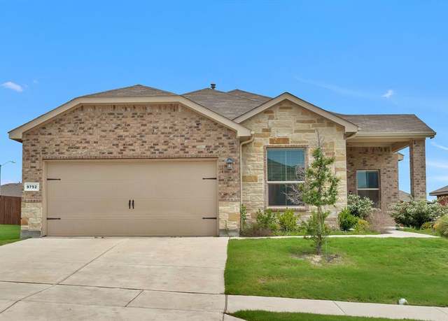 Property at 9752 New Bern Dr, Fort Worth, TX 76108, 4 beds, 2 baths