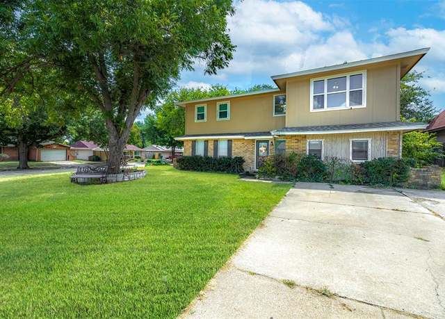 Property at 5744 Judie Ct, Haltom City, TX 76148, 6 beds, 2.5 baths