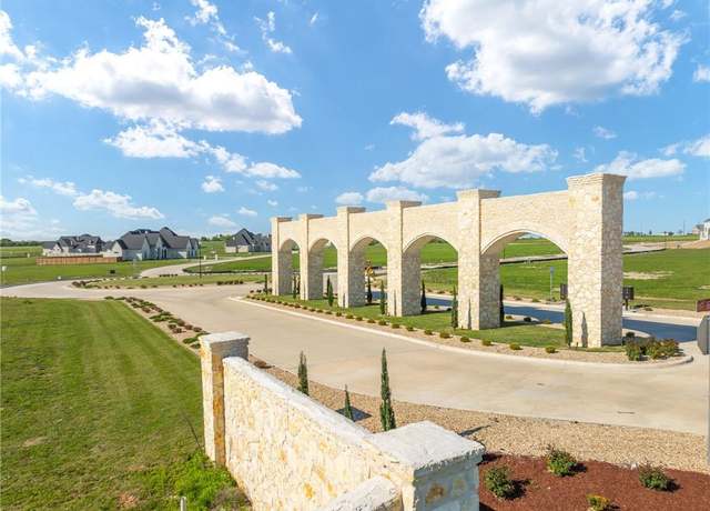 Property at 125 Sunflower St, Lorena, TX 76655
