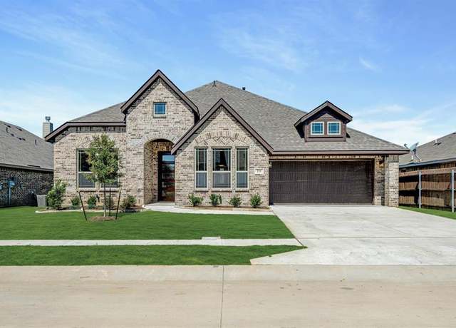 Property at 211 Seminole Trl, Alvarado, TX 76009, 4 beds, 3 baths