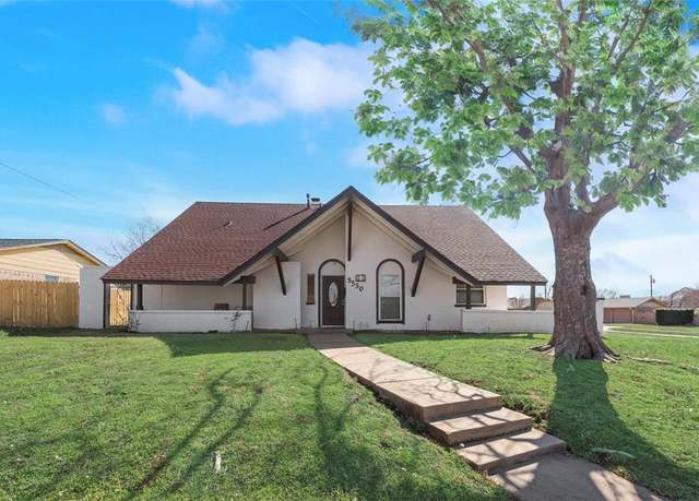 Property at 3530 Grande Bulevar, Irving, TX 75062, 5 beds, 3.5 baths
