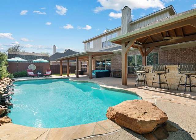 Property at 202 Wayne Dr, Aledo, TX 76008, 4 beds, 3.5 baths