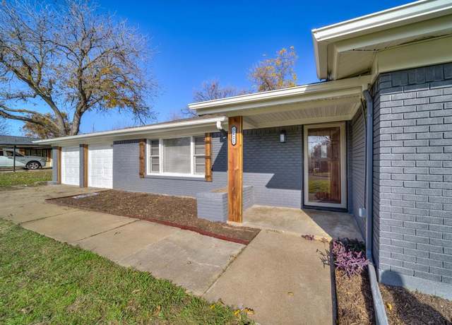 Property at 5421 Jerri Ln, Haltom City, TX 76117, 4 beds, 2.5 baths