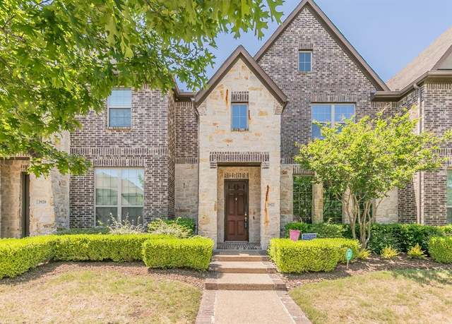 Property at 3922 Canton Jade Way, Arlington, TX 76005, 3 beds, 2.5 baths