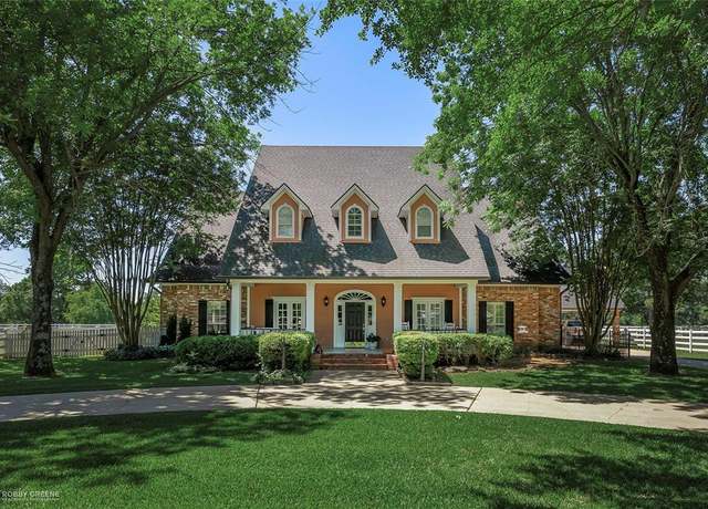 Property at 1171 Wemple Rd, Bossier City, LA 71111, 5 beds, 4.5 baths