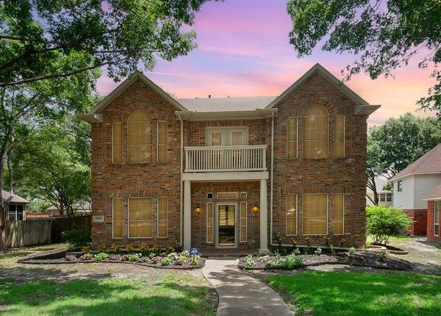 Property at 2248 Amy Ln, Plano, TX 75074, 4 beds, 2.5 baths