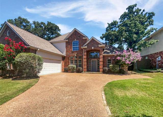 Property at 3909 Whitetail Dr, Denton, TX 76208, 4 beds, 2.5 baths