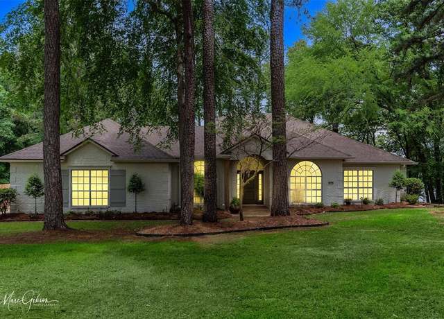 Property at 4105 Ashford Cir, Benton, LA 71006, 4 beds, 2.5 baths