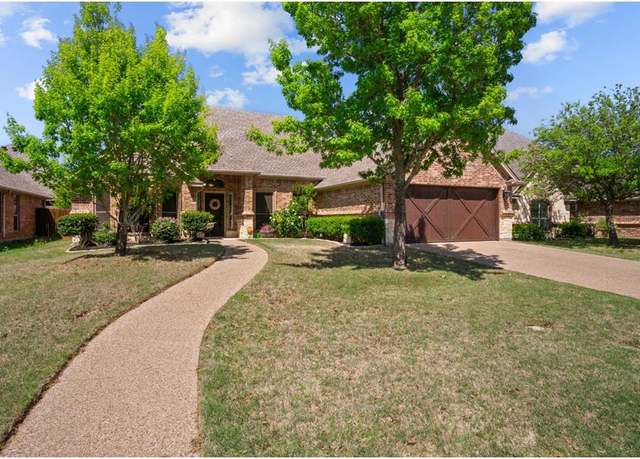 Property at 104 Sawgrass Dr, Willow Park, TX 76008, 3 beds, 2 baths
