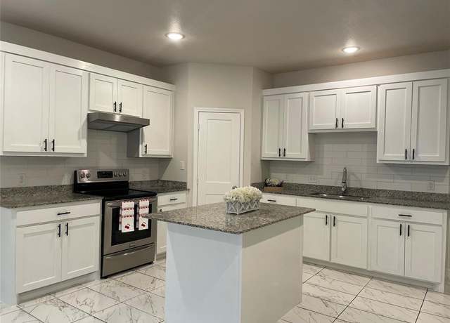 Property at 2025 Eva St, Grand Prairie, TX 75051, 3 beds, 2.5 baths