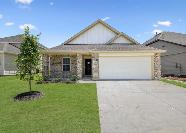 Property at 9205 Skyrocket Dr, Fort Worth, TX 76036, 3 beds, 2.5 baths