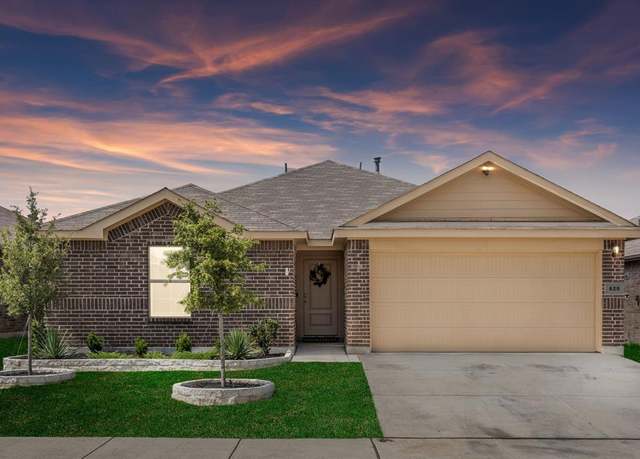 Property at 620 Whitecomb Ln, Justin, TX 76247, 3 beds, 2 baths