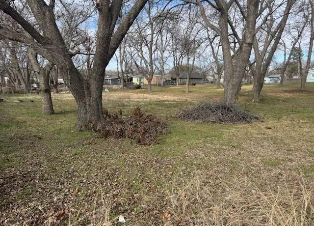 Property at 1614 S Rusk St, Sherman, TX 75090