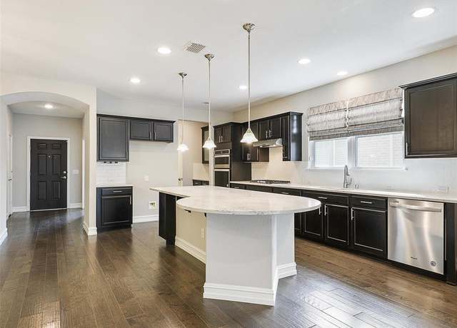 Property at 1722 Port Royal Ln, Frisco, TX 75036, 3 beds, 2 baths