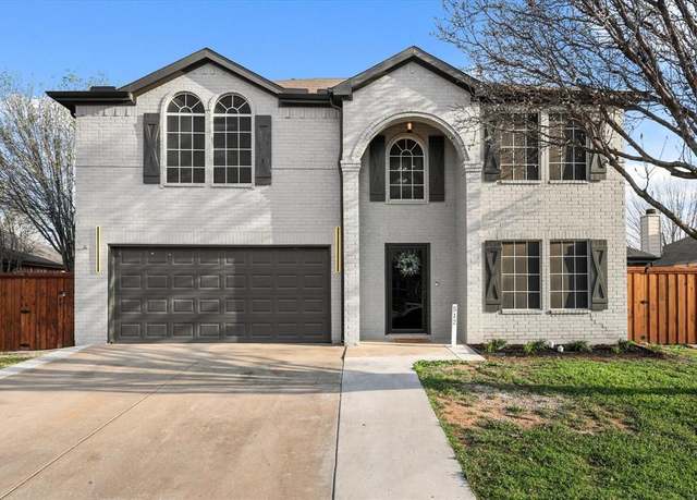 Property at 512 Ryan St, Saginaw, TX 76179, 4 beds, 2.5 baths