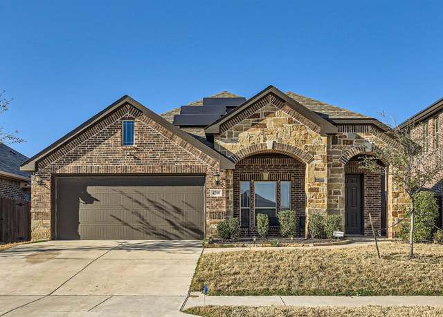 Property at 4200 Snowberry Ln, Fort Worth, TX 76036, 4 beds, 2 baths