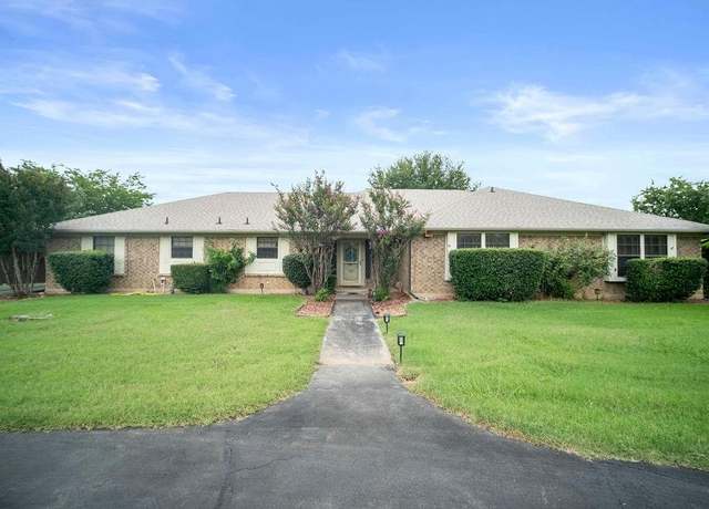 Property at 6939 Calender Rd, Arlington, TX 76001, 4 beds, 3 baths