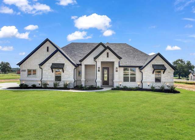 Property at 2000 Forest Bridge Dr, Azle, TX 76020, 4 beds, 2 baths