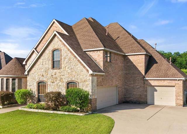 Property at 1117 Chesapeake Dr, Mansfield, TX 76063, 5 beds, 3.5 baths