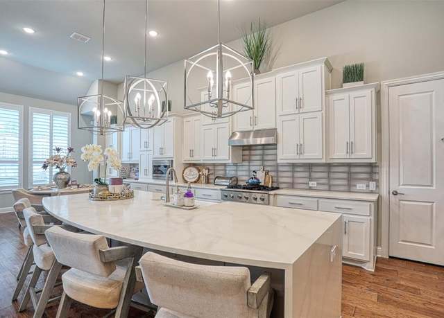 Property at 2101 Longmont Ln, Prosper, TX 75078, 5 beds, 3.5 baths
