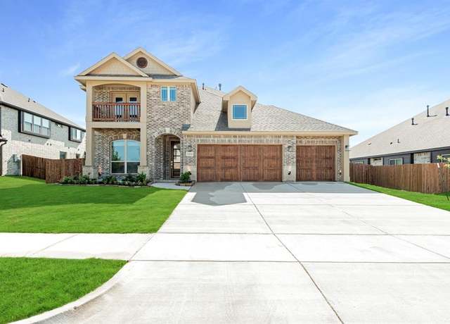 Property at 2036 Flora Ln, Desoto, TX 75115, 5 beds, 3.5 baths