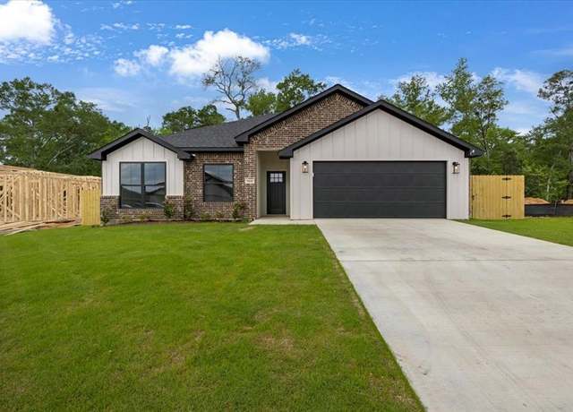 Property at 16226 Crossing Cir, Lindale, TX 75771, 4 beds, 2 baths