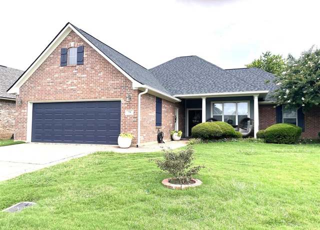 Property at 774 Hackberry Dr, Bossier City, LA 71111, 3 beds, 2 baths