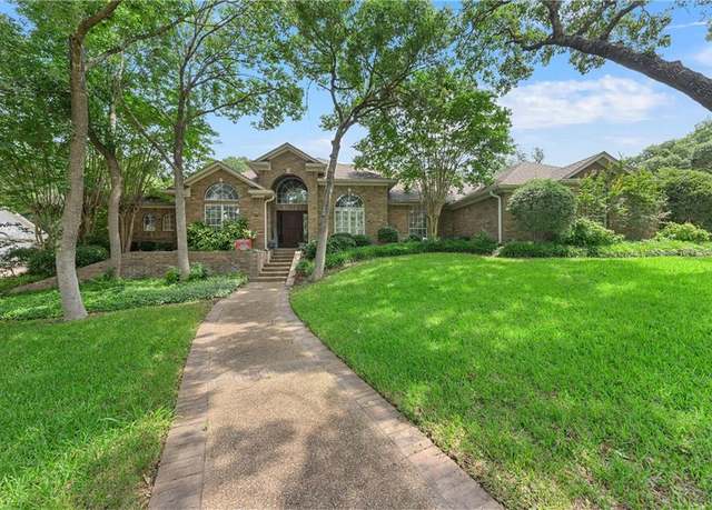 Property at 18 Timber Ridge Trl, Lorena, TX 76655, 4 beds, 3 baths
